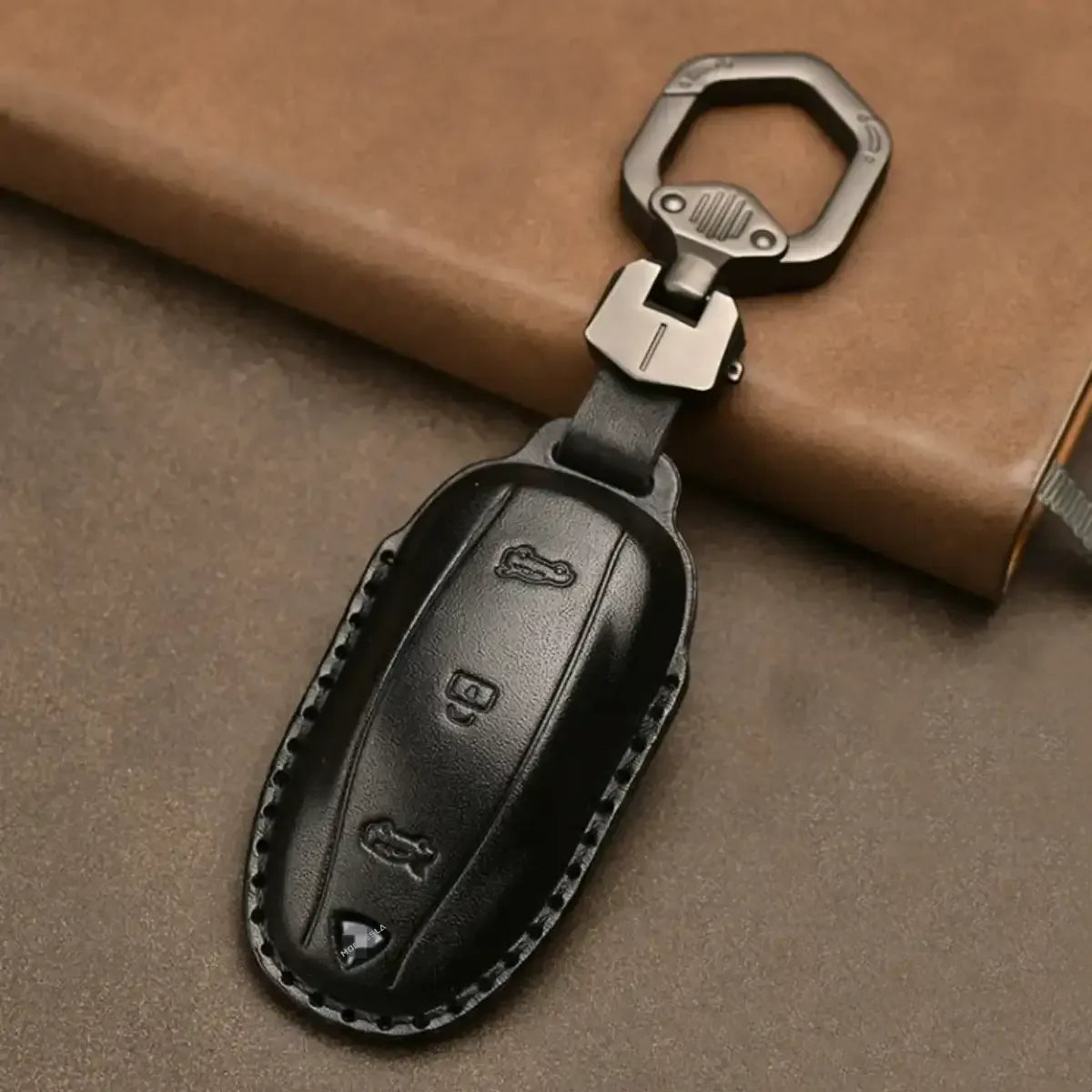 How a Leather Key Protector Enhances Daily Life for Tesla Model Y/3/X/S Owners