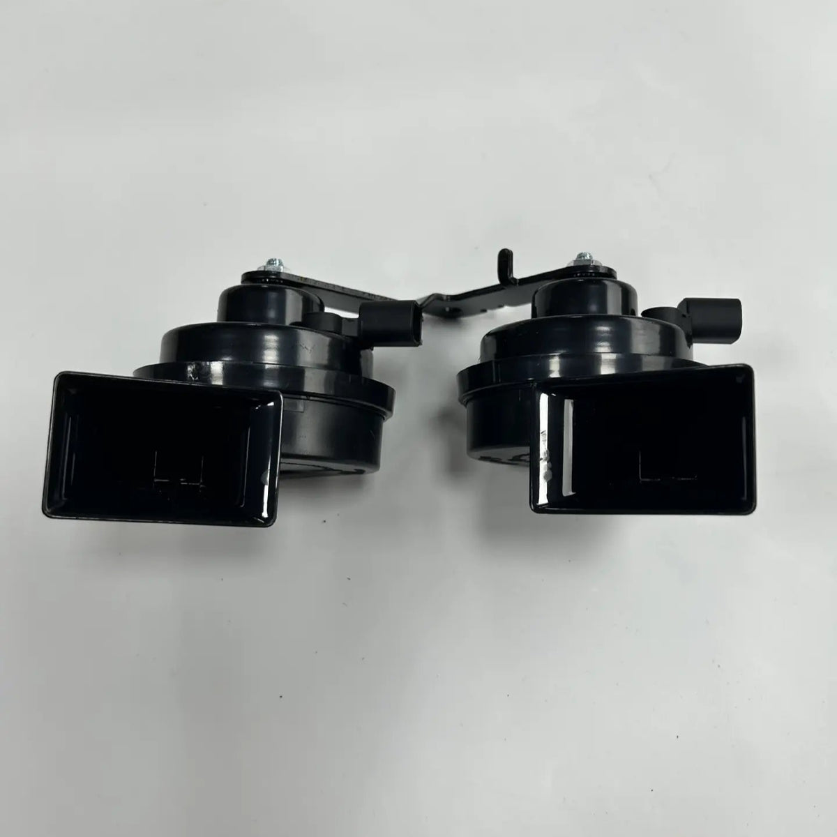 1109660-00-A High Tone Horns Assembly for Tesla Model 3  Modtesla