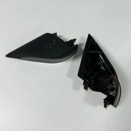 1095657-00-F / 1095686-00-F Front A-Pillar Tweeter Speaker Cover for Tesla Model 3  Modtesla